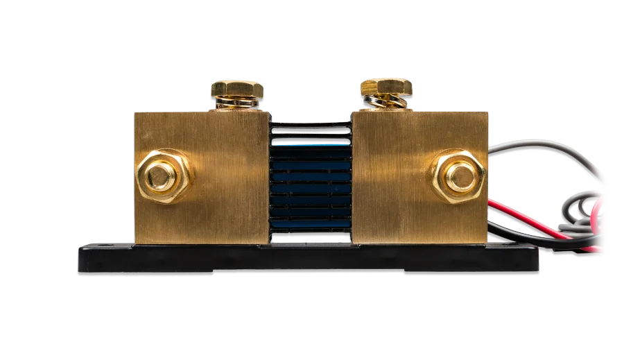 High quality photo of the Victron - SHU065210050 - SmartShunt 6.5-70VDC - 1000A IP65 - Back view Photographed by Current Connected.