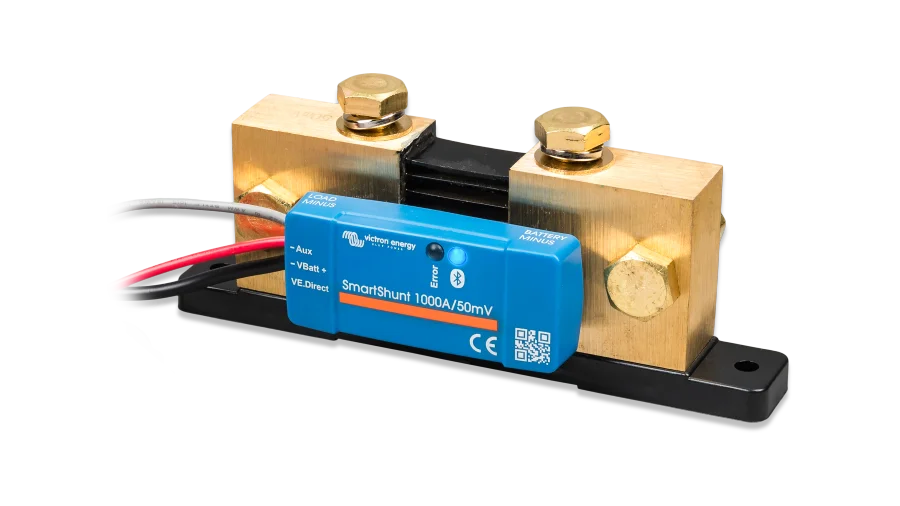 High quality photo of the Victron - SHU065210050 - SmartShunt 6.5-70VDC - 1000A IP65 - ISO Right view Photographed by Current Connected.
